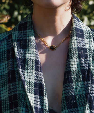 ウイユネックレス